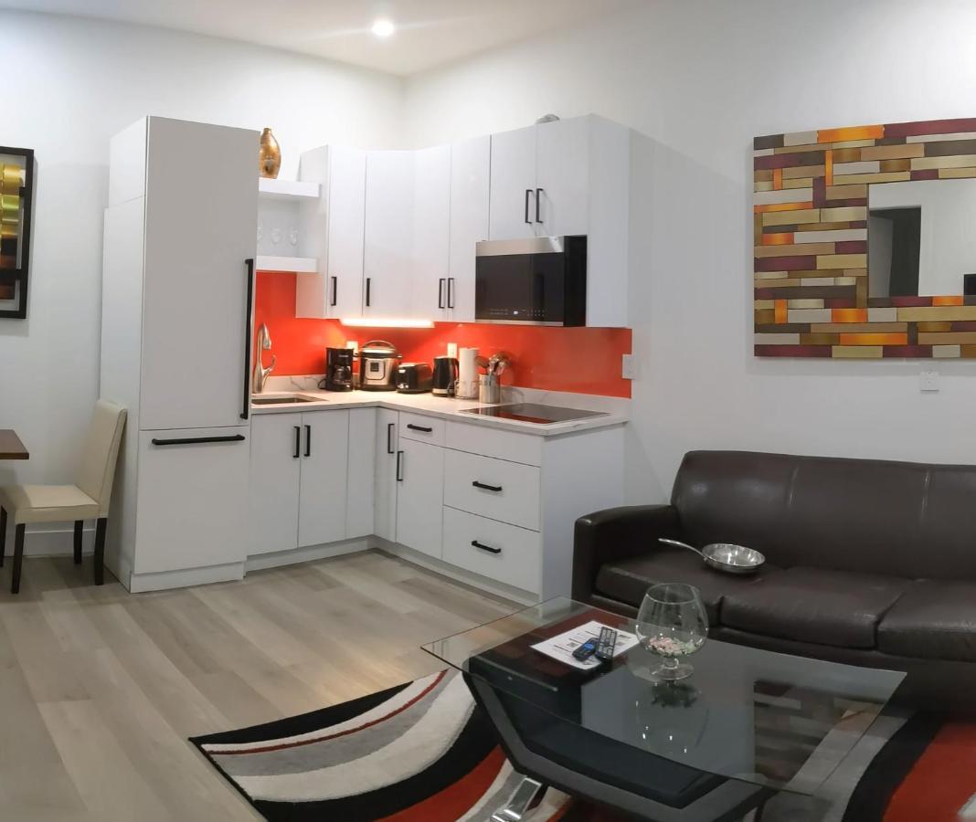 Modern & Luxurious Suites In Surrey Exteriör bild
