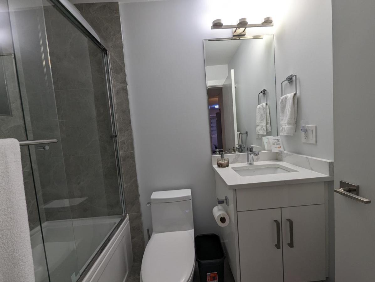 Modern & Luxurious Suites In Surrey Exteriör bild