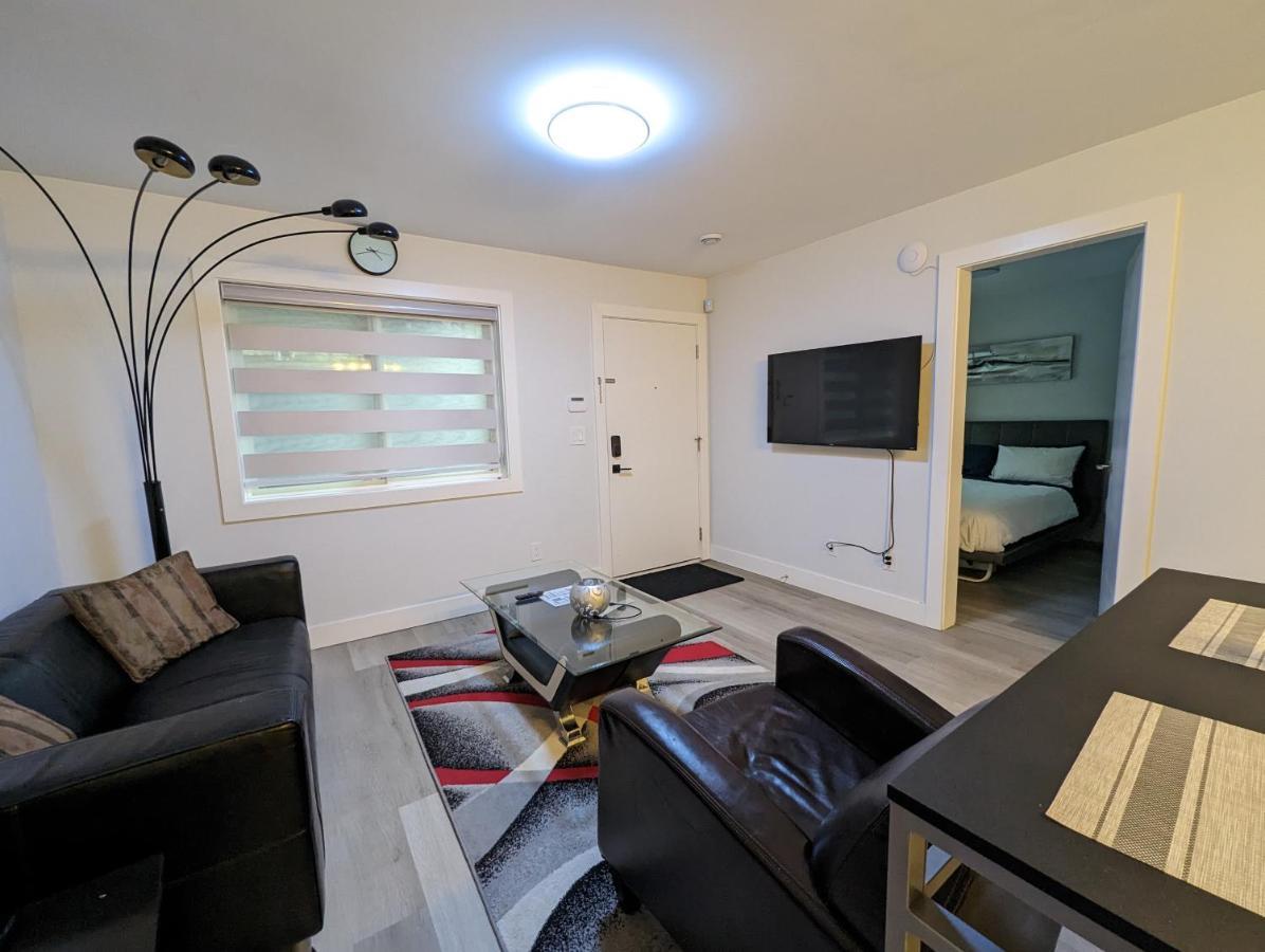 Modern & Luxurious Suites In Surrey Exteriör bild